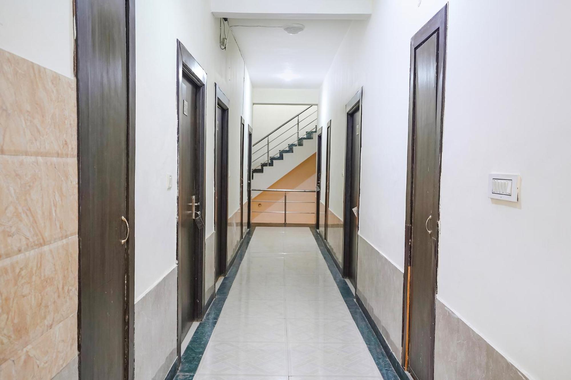 Fabhotel Prashant Palace Mysore Bagian luar foto