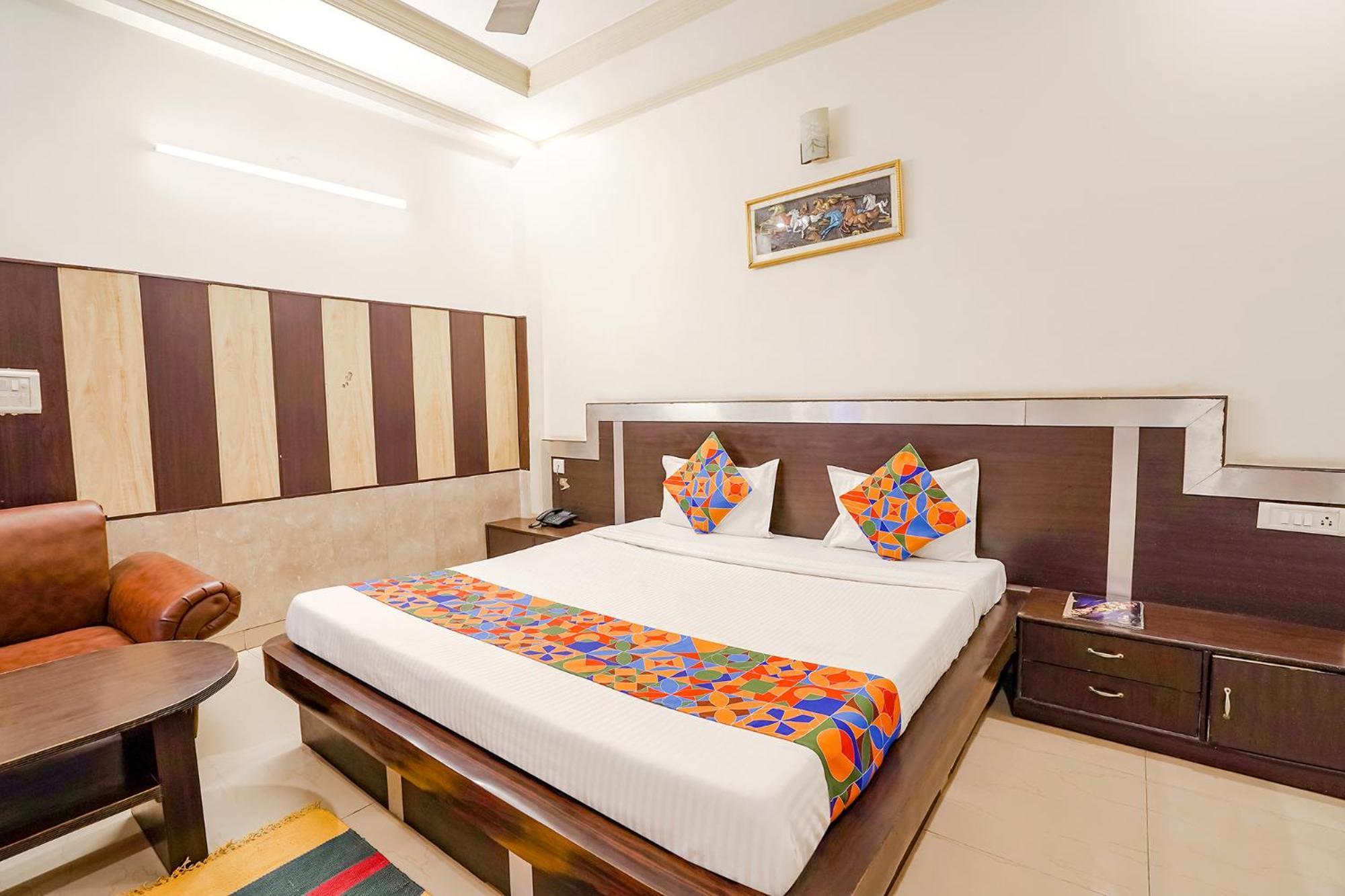 Fabhotel Prashant Palace Mysore Bagian luar foto