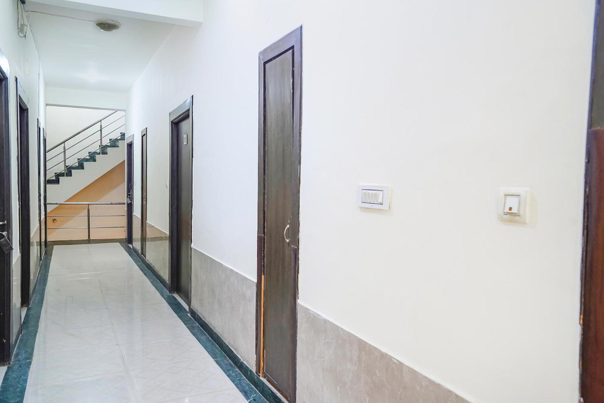 Fabhotel Prashant Palace Mysore Bagian luar foto