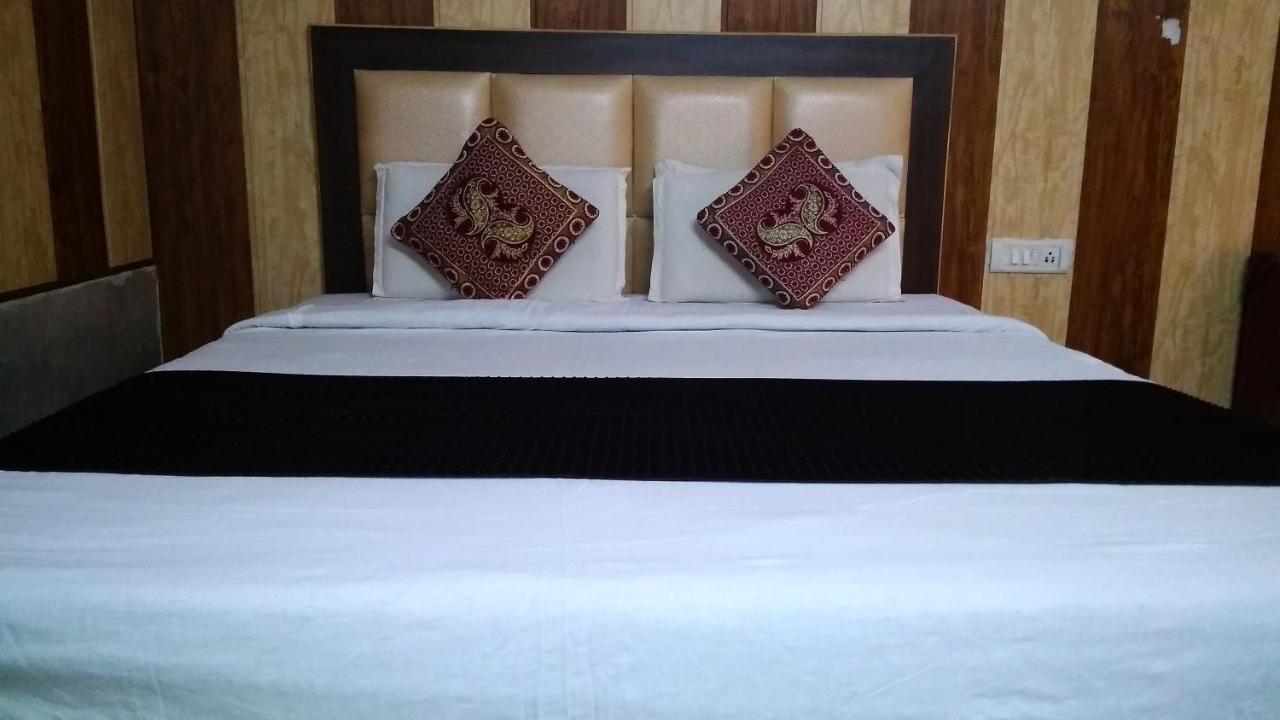 Fabhotel Prashant Palace Mysore Bagian luar foto