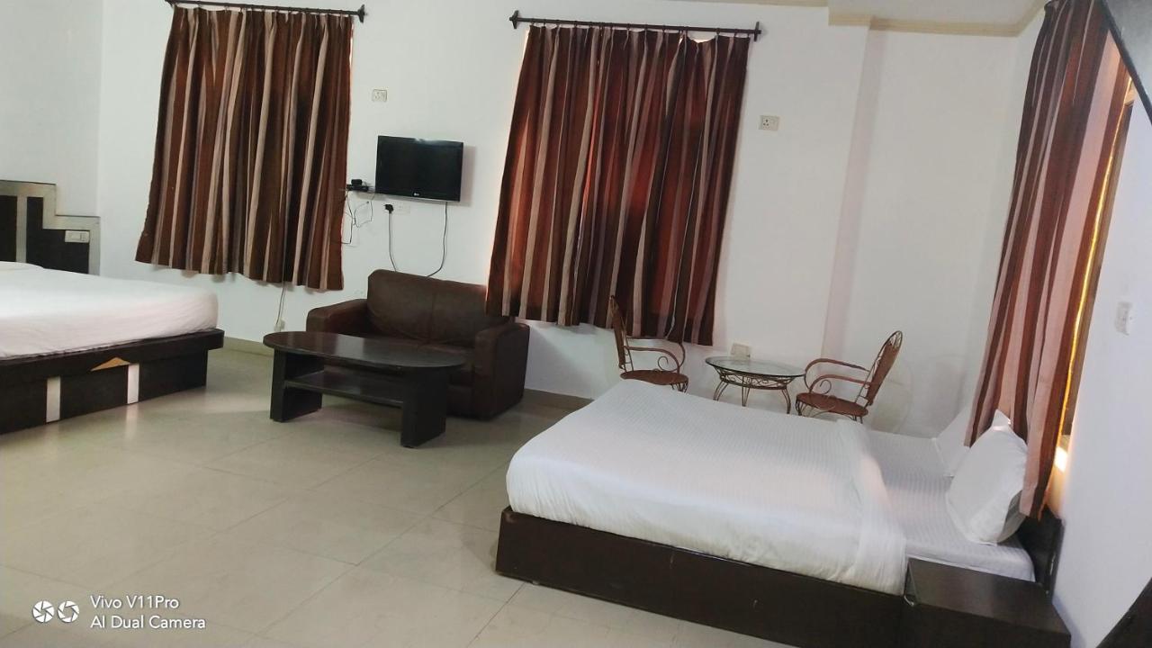 Fabhotel Prashant Palace Mysore Bagian luar foto