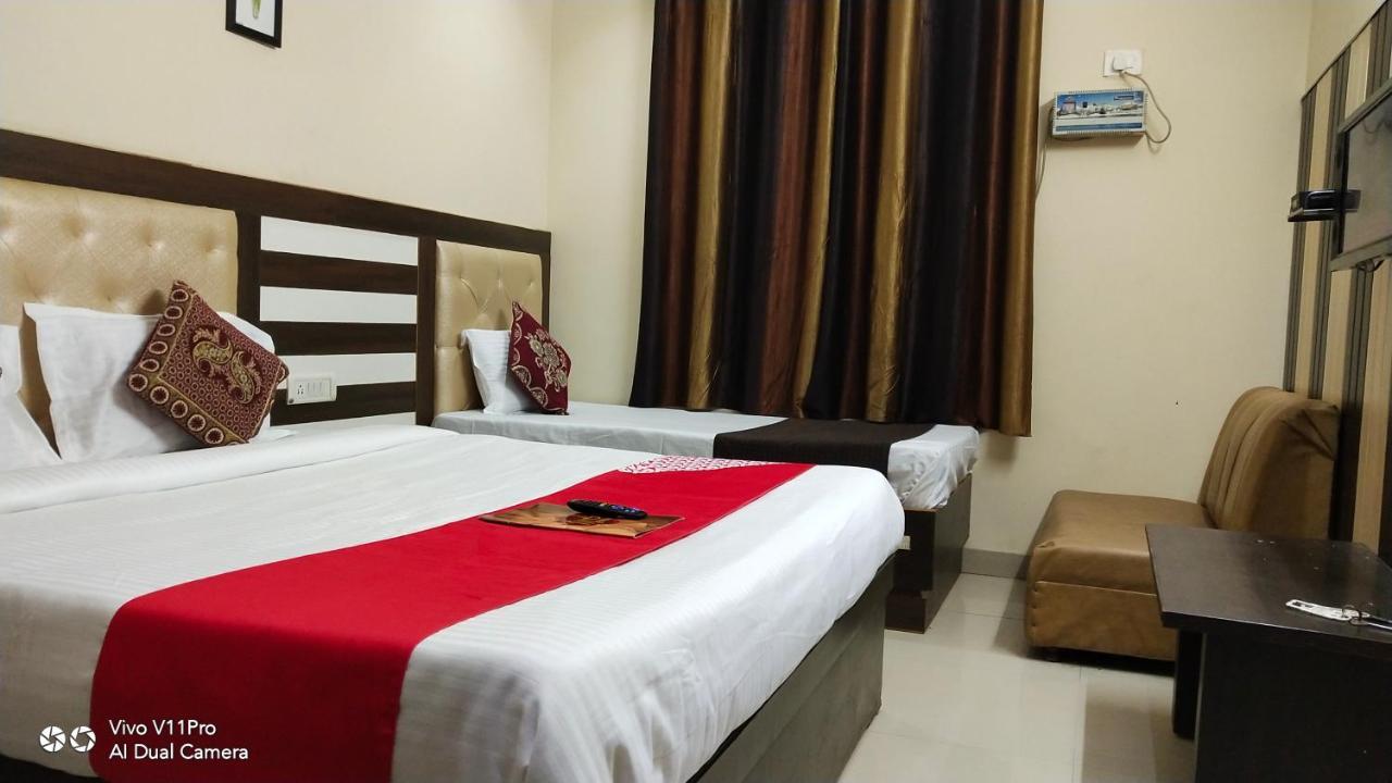 Fabhotel Prashant Palace Mysore Bagian luar foto